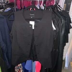 Black Sleeveless Vest - Women's